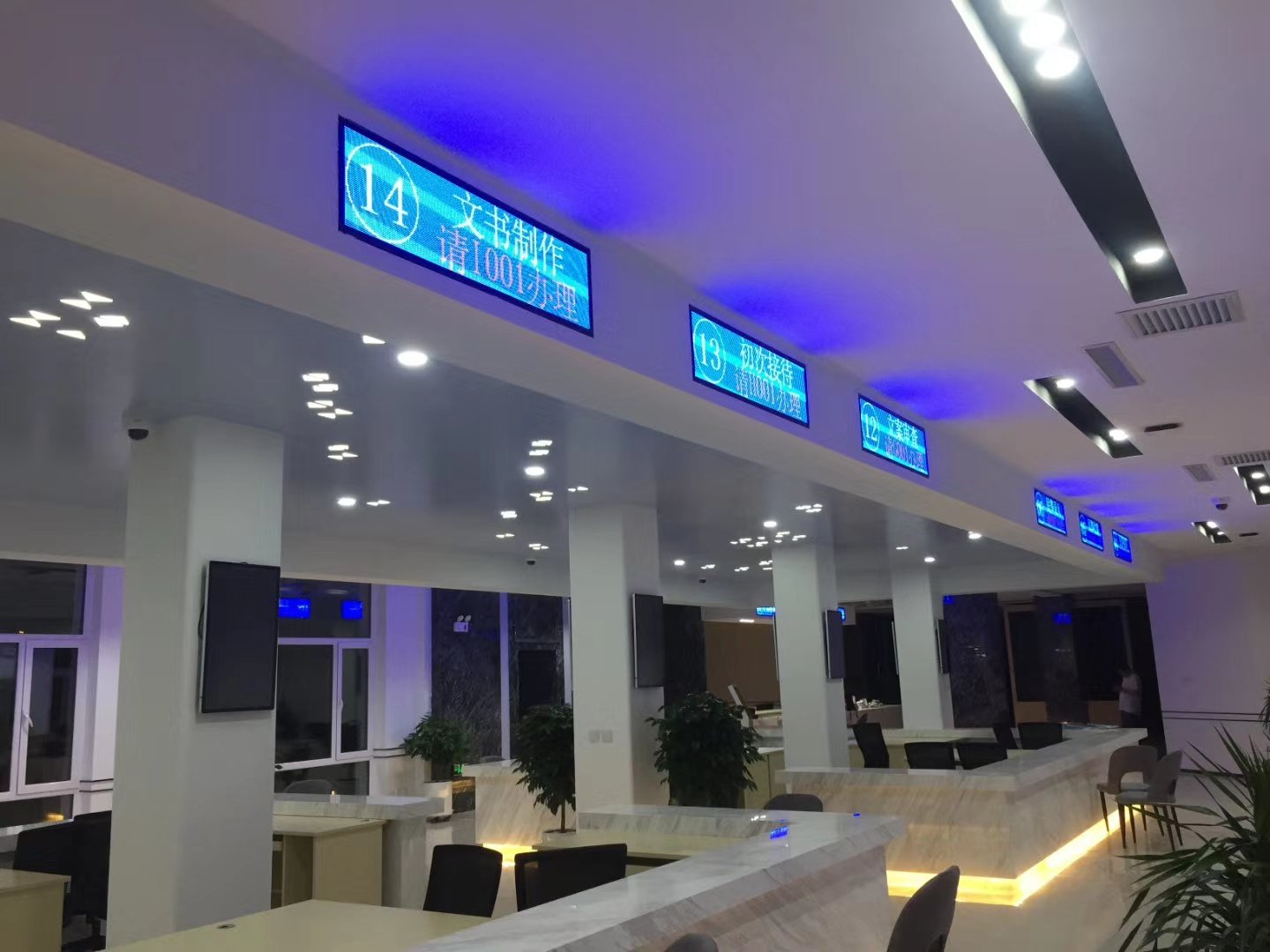 Key Characteristics and Application Fields of Stretched Bar LCD Displays - Figure 3