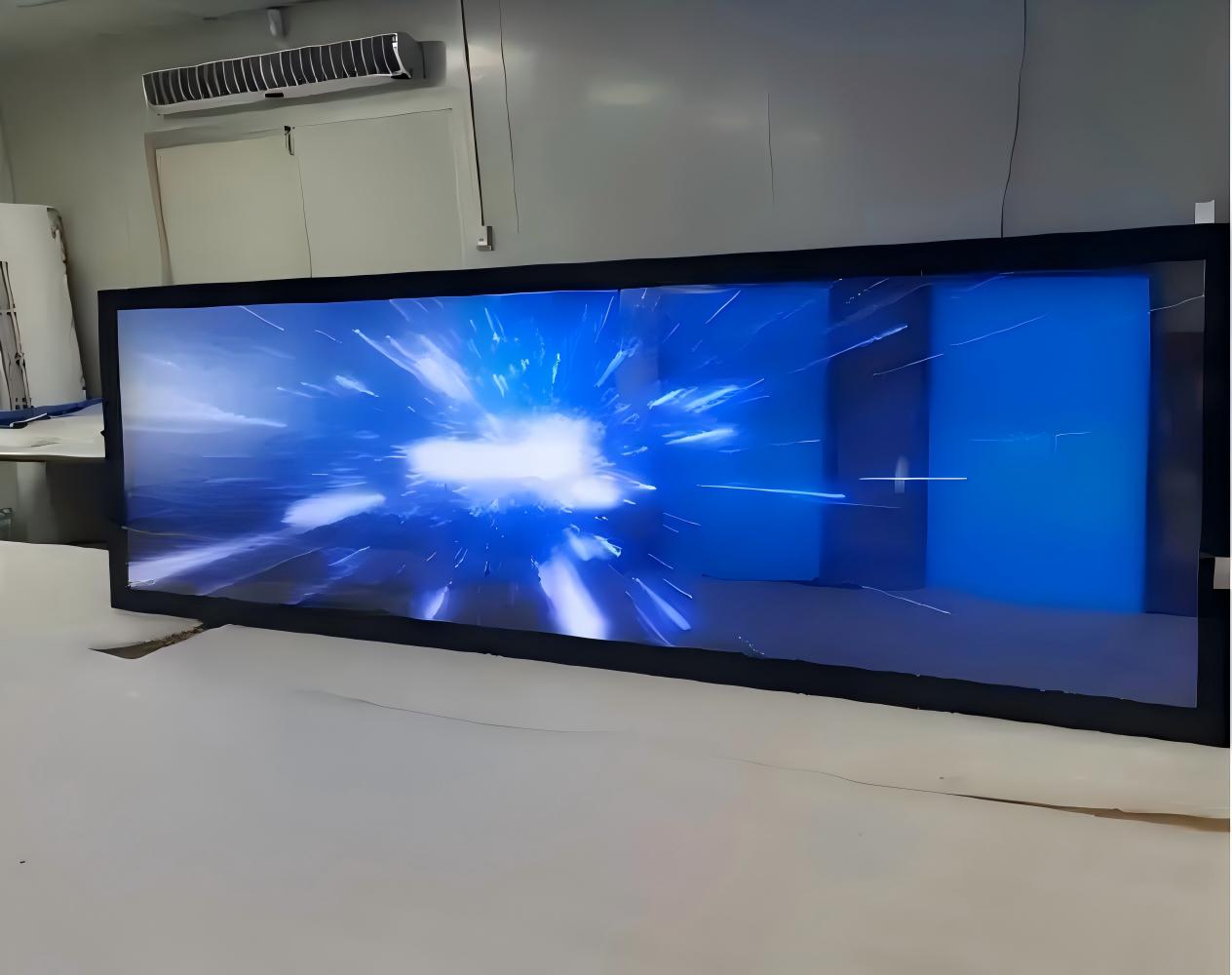Mounting Methods for Outdoor Stretched LCD Displays: Choosing Between Wall Mount, Pole Mount, and Suspended Hanging - Figure 1